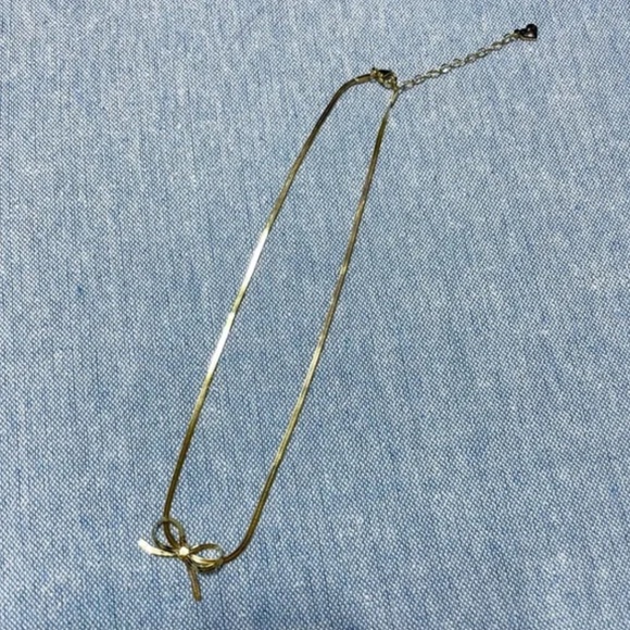 Herringbone 18K Bow Necklace - Picture 2 of 6